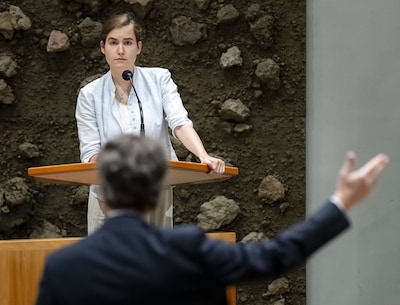 Iedereen duikt weer op Forum, wat is de strategie daarachter?