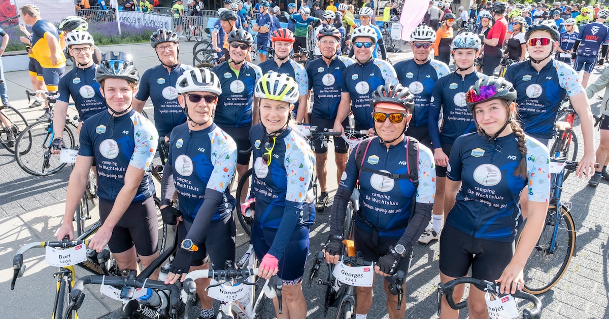 Hanneke staat aan de start van de Ride for the Roses, maar zus Mariken kan niet meer mee: ‘Ze weet d