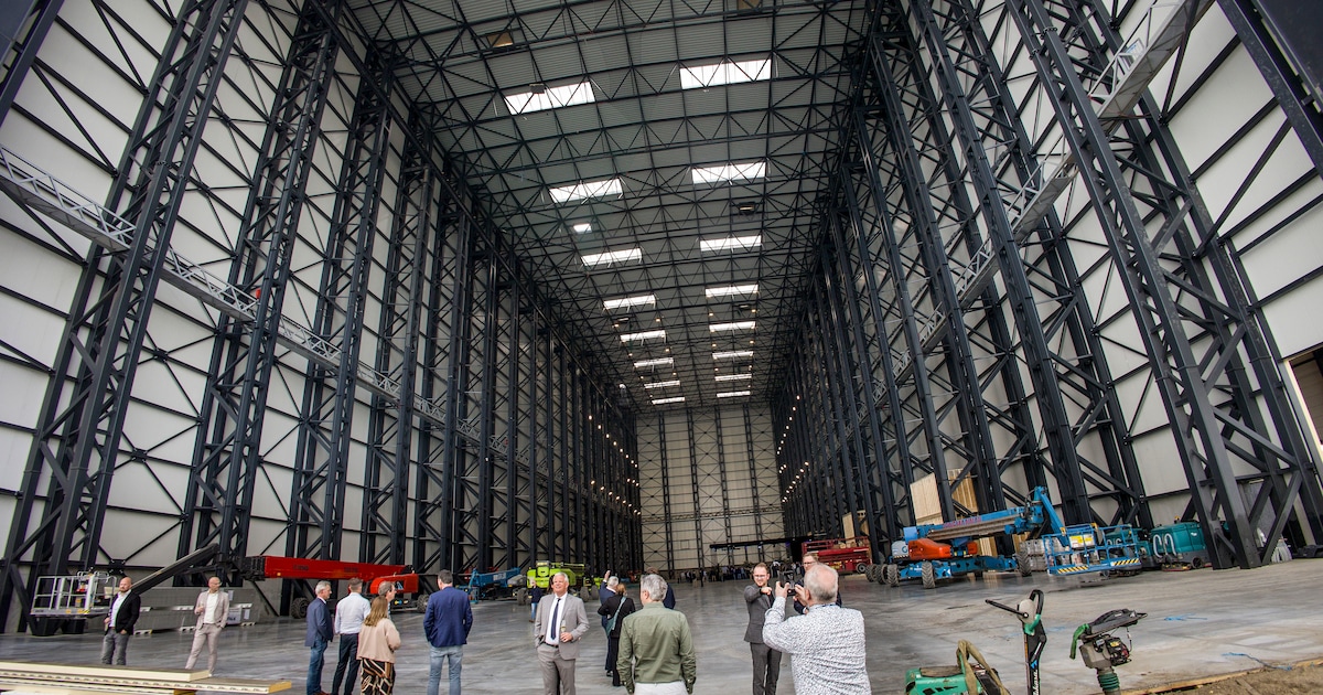 Gigantische scheepshal verrijst in Pernis: hierin passen superjachten én fregatten
