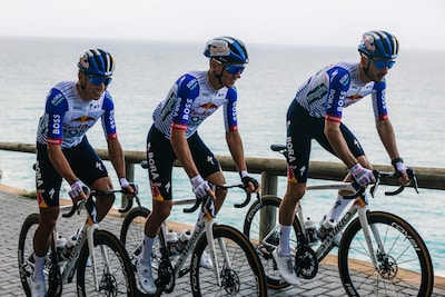 Nieuwe profs en nieuwe doelen, Zeeuwse coureurs kijken uit naar wielerjaar 2026: ‘De basis is gelegd, nu is het meer finetunen van de motor’
