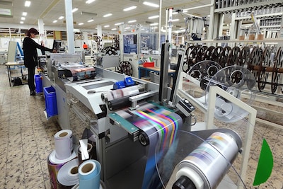 Dreun voor Steenber­gen, massaontslag bij Fujifilm: ‘Sommige mensen werken hier al meer dan veertig jaar’