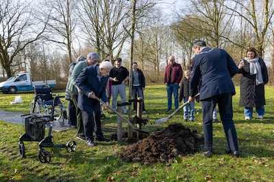 Boom voor honderdjarige mosselman Kik