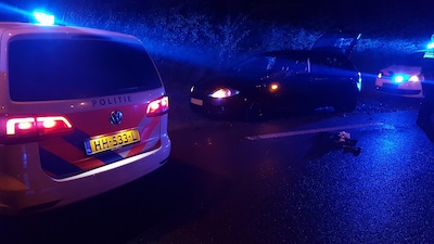 Vrouw aangehouden op A58 bij Bergen op Zoom: rijdt zonder licht en onder invloed van amfetamine in d