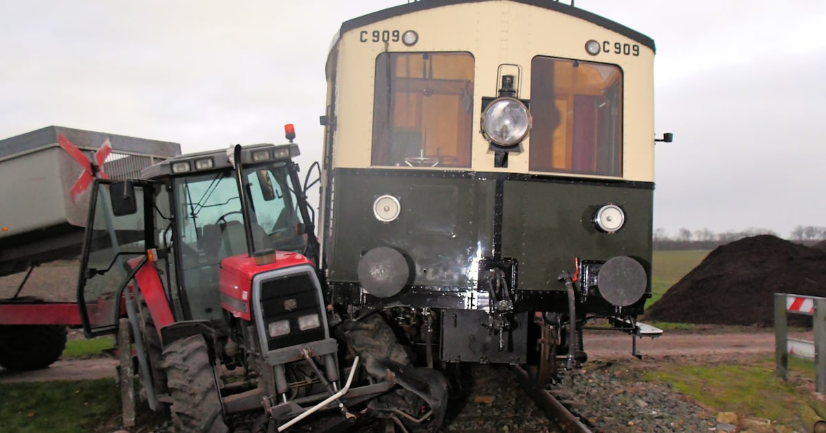 Geluk bij een ongeluk: de stoomtrein kan vandaag rijden, spoor bleef onbeschadigd bij botsing