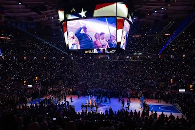 San Antonio brengt spanning terug in NBA Finals, Donald Trum