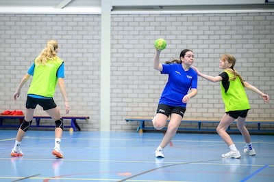 Hoe Noud, Cato en Noor hun handbaldroom waar willen maken: ‘Ik zou graag in Duitsland willen spelen’