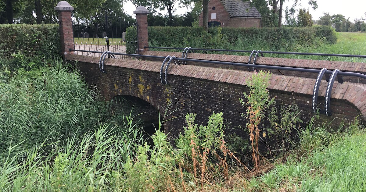 Waterschap knapt bijzondere sluizen en duikers op