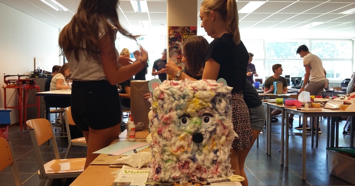 Geen masker hetzelfde in het kunstlokaal