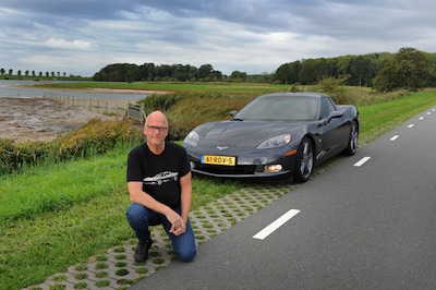 Martin uit Sirjansland rijdt doordeweeks met een vrachtwagen, in het weekend met zijn droomauto