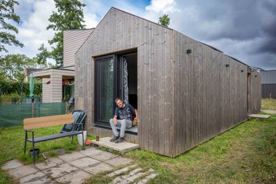 Eerste tiny house-wijkje van Goes is al bijna vol; ‘Het is een leuk allegaartje’