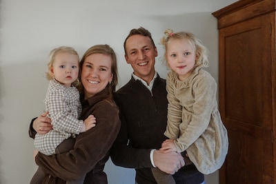 Sophia (4) heeft Rett-syndroom en praat met haar ogen: 'Ze zit gevangen in haar eigen lichaam'