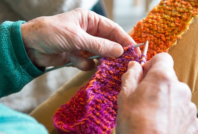 Breien en filmkijken: Knit Cinema bij fiZi in Zierikzee